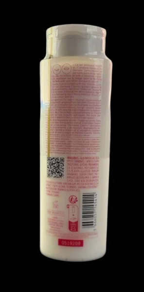 Clarins Velvet Cleansing Milk 200ml bottle - Makeup Remover - Image 3